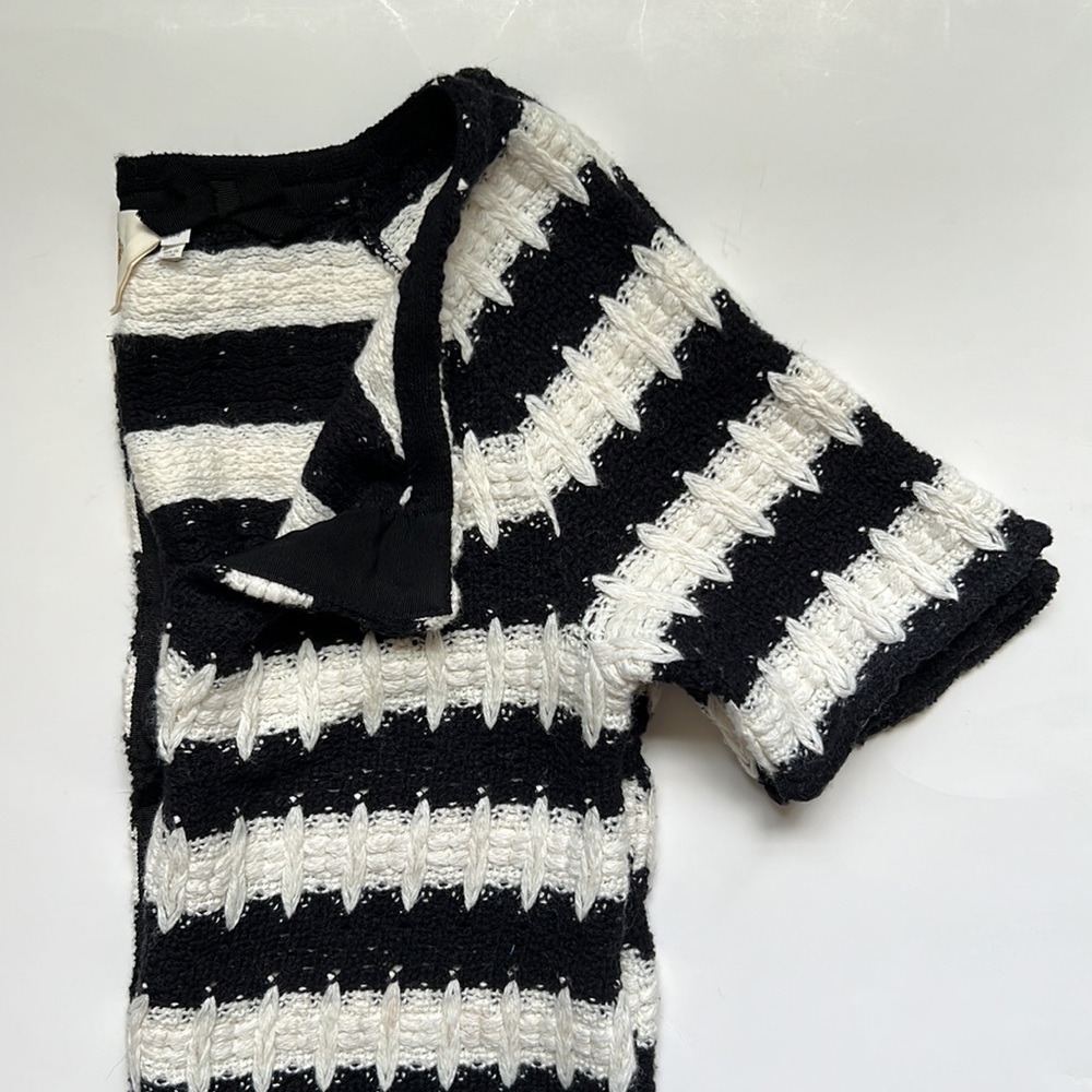 hWr short sleeved boat neck knit cardigan, size xs